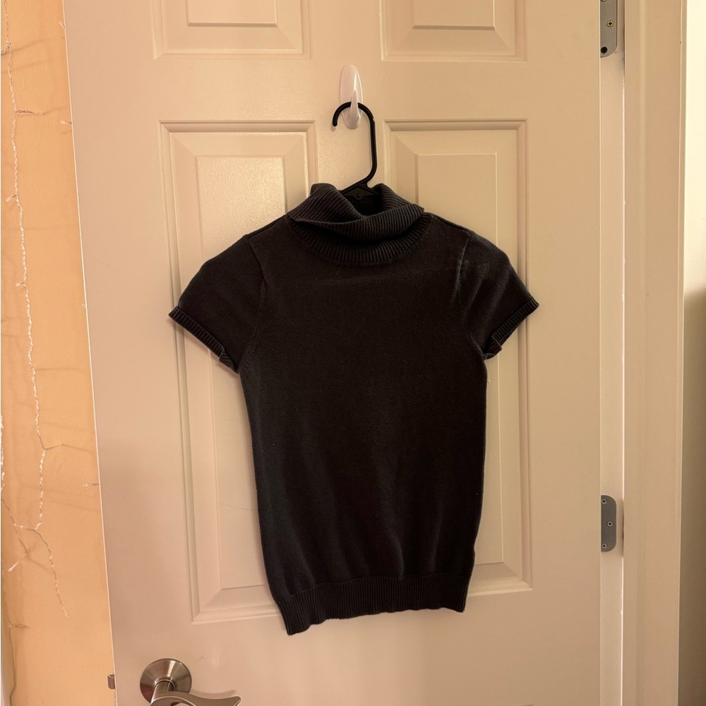Short sleeve turtle neck